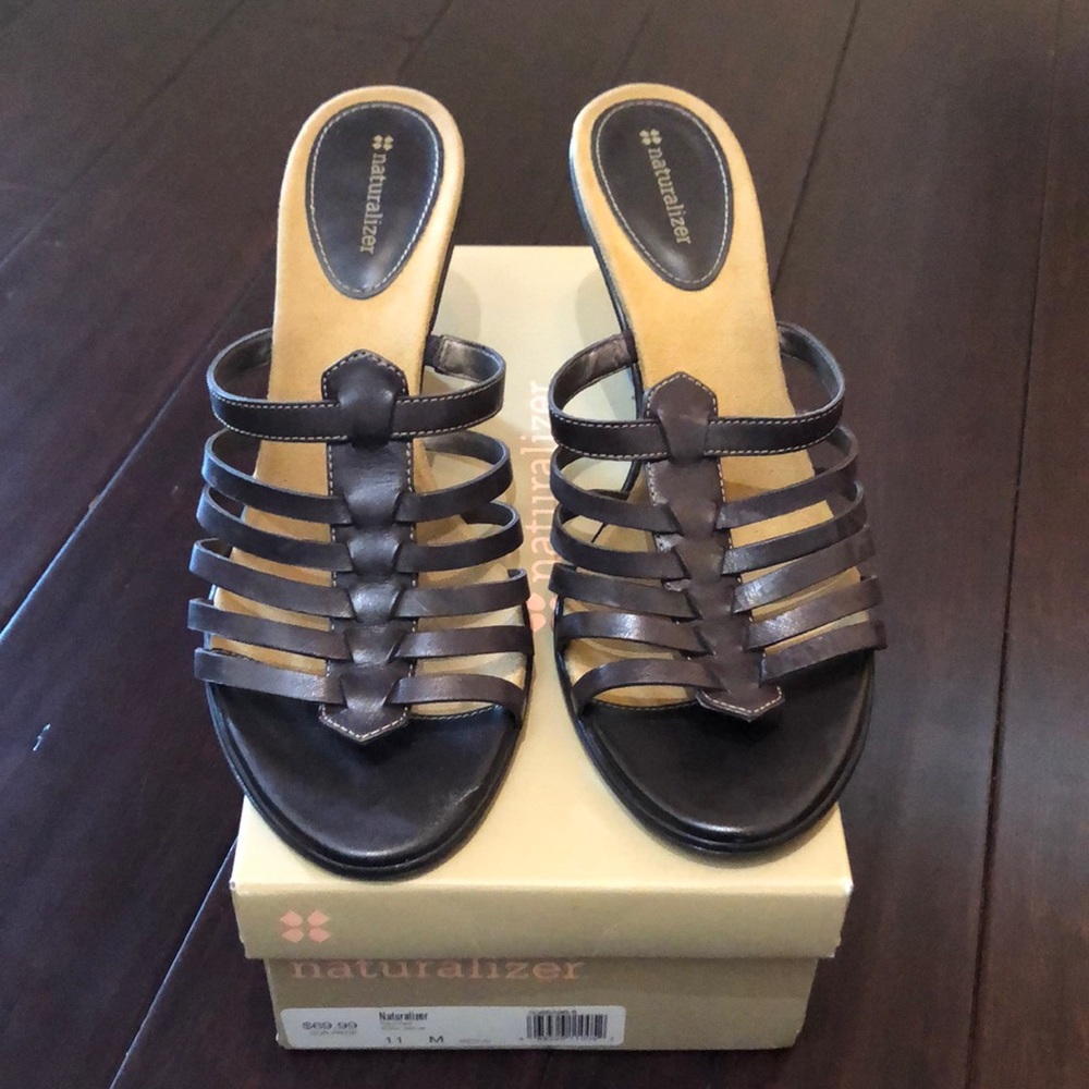 Naturalizer Brown Leather Wedges